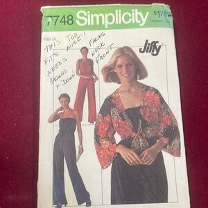 Sewing pattern (vintage) simplicity